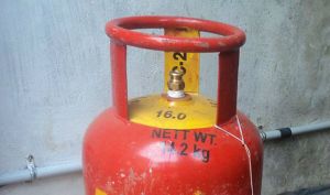 538px-cylindergas_lpgbharattamil_nadu457